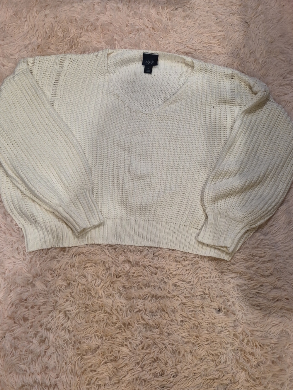 Daytrip Off-White V-Neck Chunky Knit Pullover